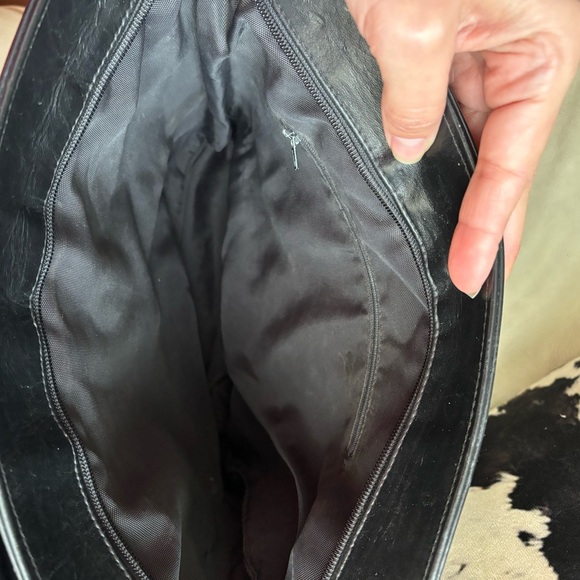 Vintage CHANEL quilted leather bag - Picture 8 of 10